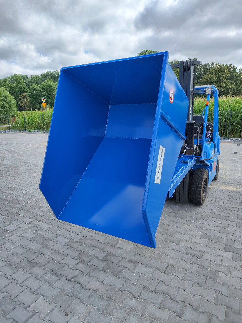 Kontener samowyładowczy KS1000 - dźwignia Kontener samowyładowczy KS1000 - dźwignia