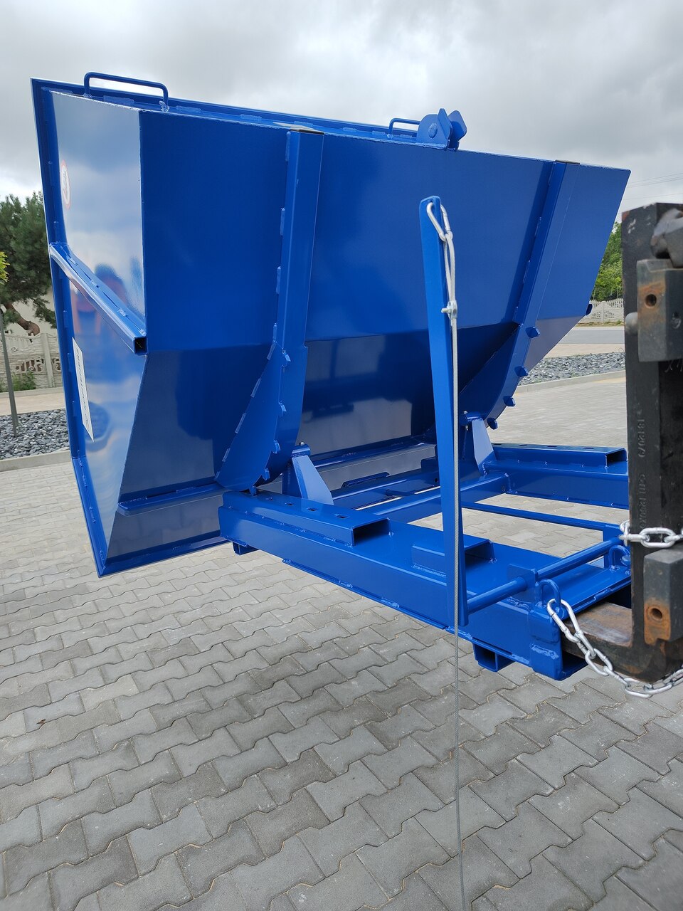 Kontener samowyładowczy KS 1500 - dźwignia Kontener samowyładowczy KS 1500 - dźwignia